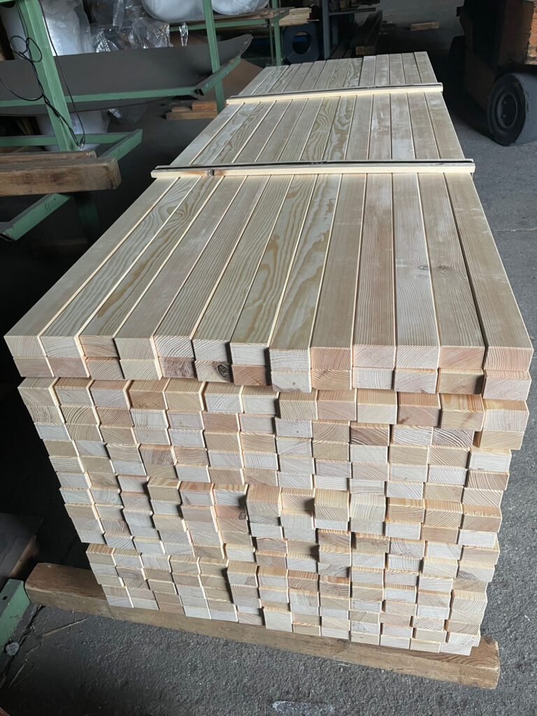 40 mm x 60 mm Sitzbankleiste Kiefer # 1550 (Bild 1)